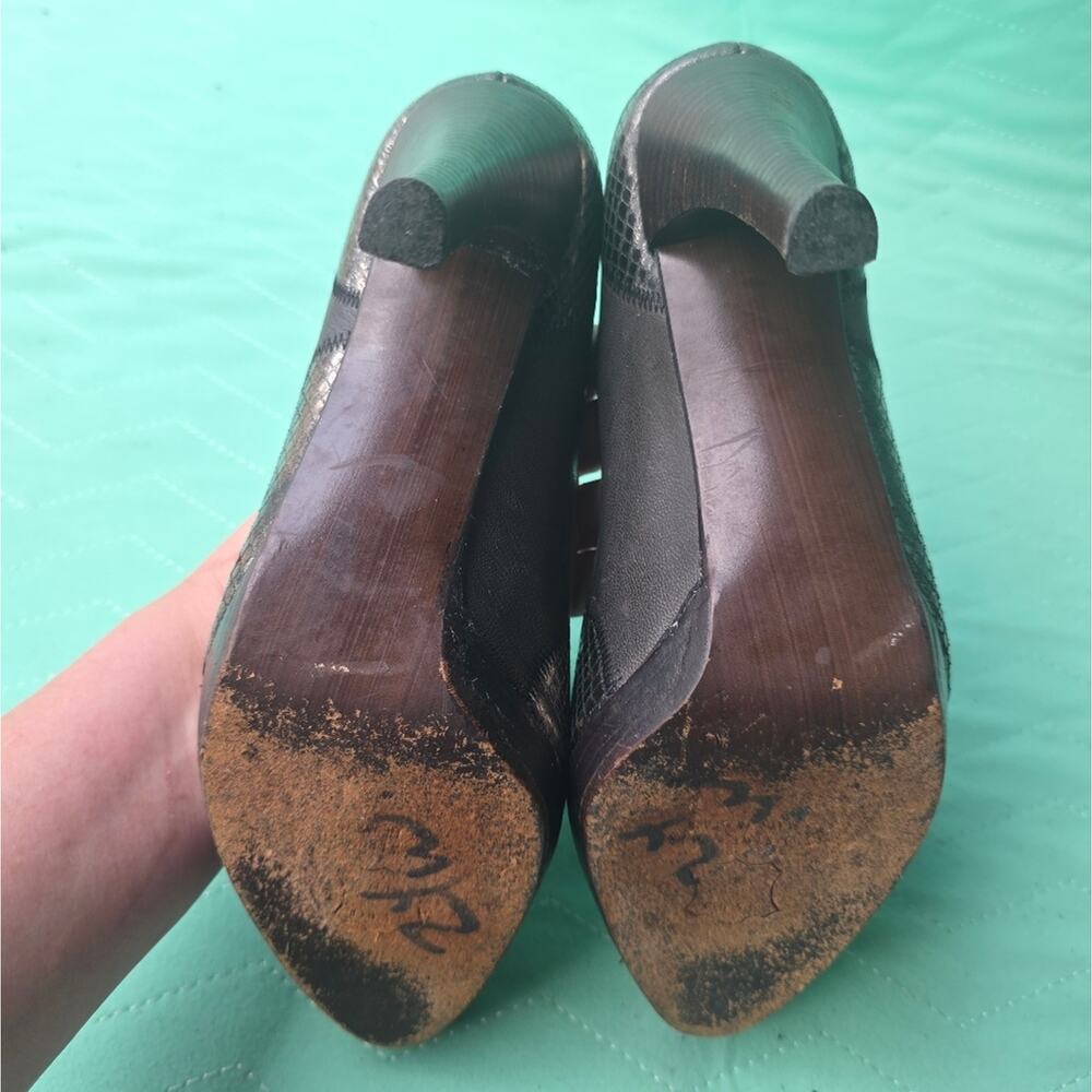 Stuart Weitzman black patchwork leather pumps hee… - image 6